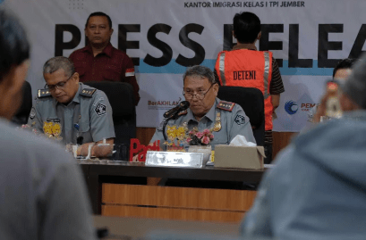 Kecantol Gadis Jember Berujung Overstay, WN Malaysia&nbsp;Dideportasi