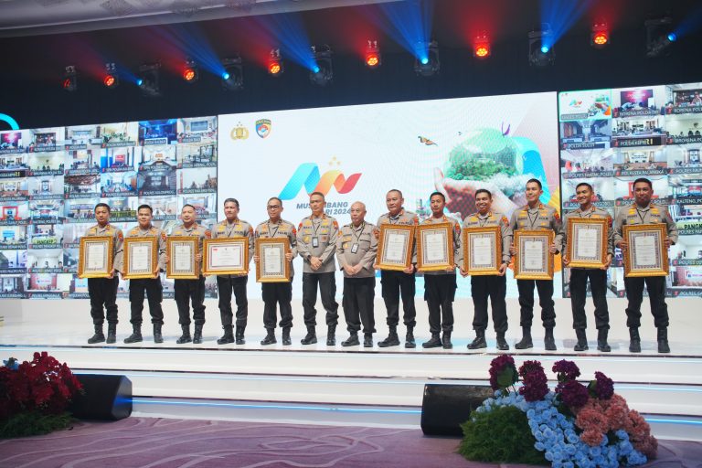 Polres Jember Raih Penghargaan Kategori Pelayanan Prima (A) dari&nbsp;Kapolri